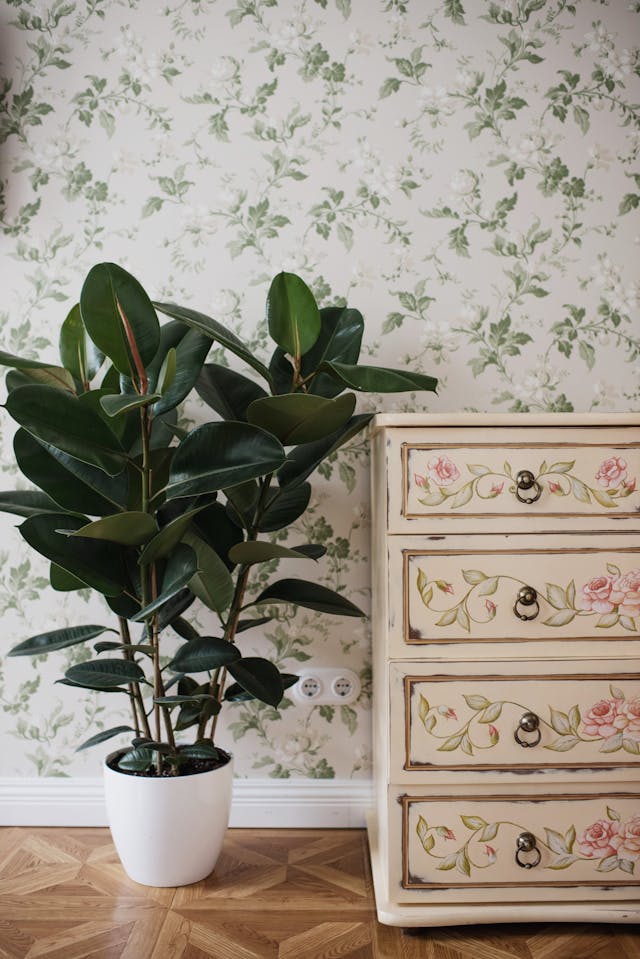Botanica Wallpaper