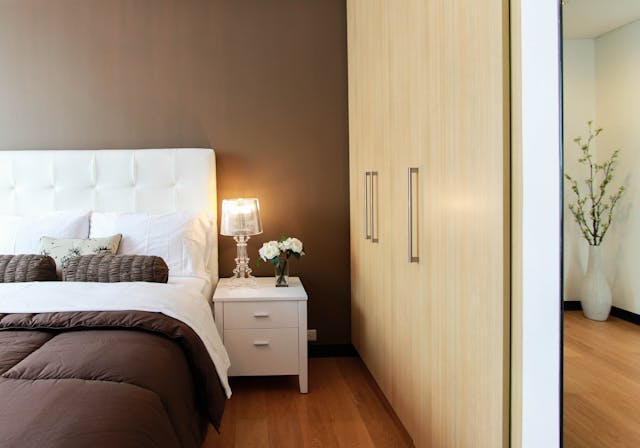 Brown accent wall